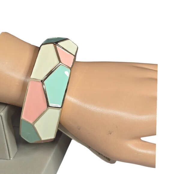 Amrita Singh Women's Gold Plated Color Block Bangle Bracelet NWT - Picture 3 of 3